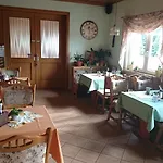 Hotel Hotel-Pension Am Muehlberg 3*