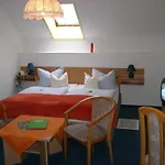 Hotel-Pension Am Muehlberg Hotel Luebbenau