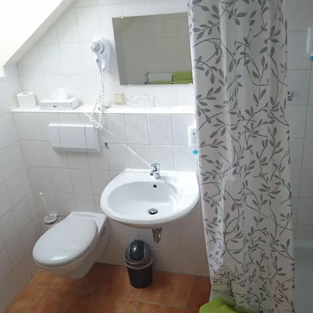 Hotell Hotel-Pension Am Muehlberg 3*