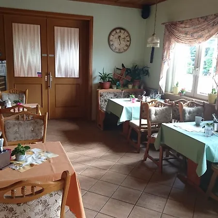 Hotel Hotel-Pension Am Muehlberg 3*