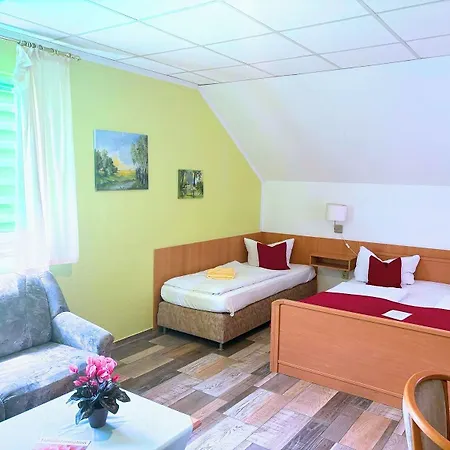 Hotel Hotel-Pension Am Muehlberg Luebbenau