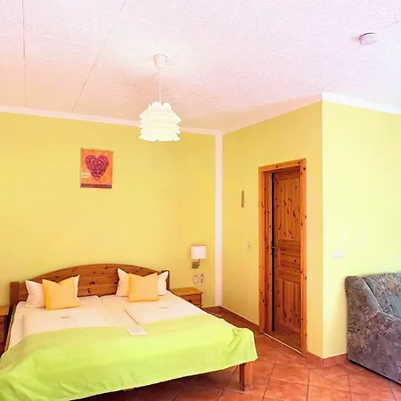 Hotel-Pension Am Muehlberg