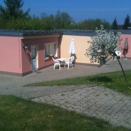 Hotel-Pension Am Muehlberg 3*