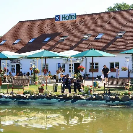 Hotel-Pension Am Muehlberg 3*