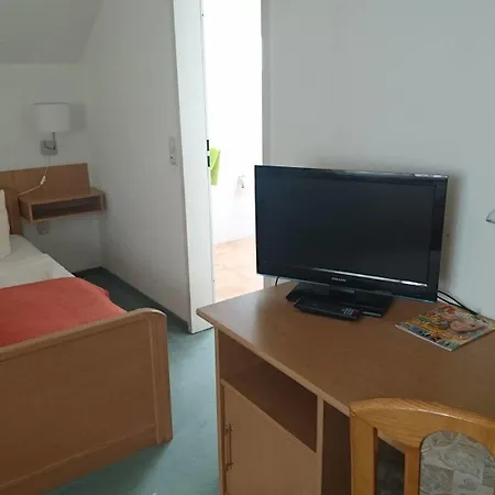 Hotel Hotel-Pension Am Muehlberg Luebbenau