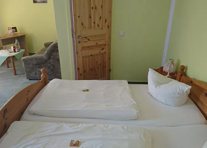 Hotel-Pension Am Muehlberg Hotell