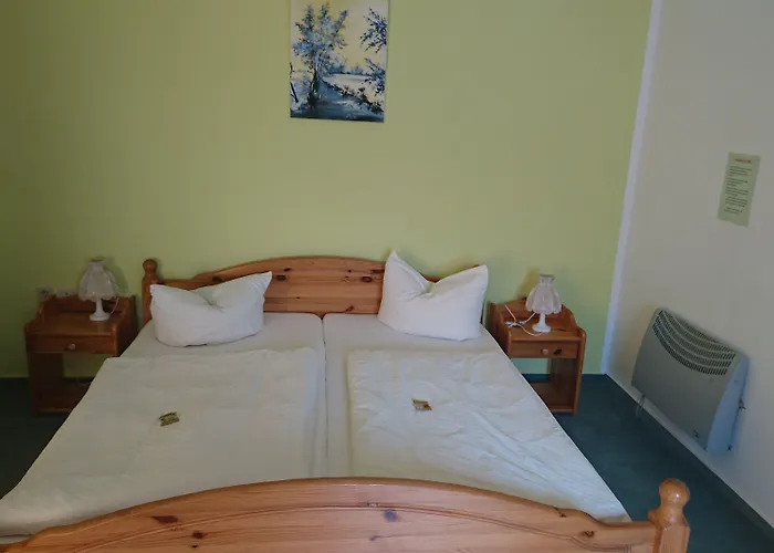 Hotel-Pension Am Muehlberg