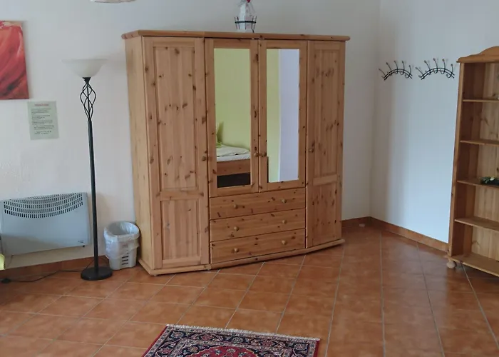 Hotel-Pension Am Muehlberg 3*